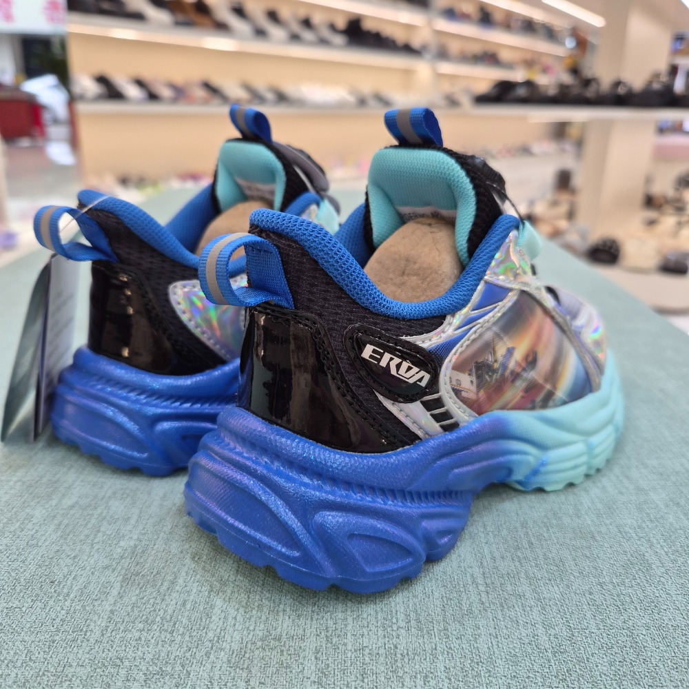 現貨 新幹線變型機器人 男童運動鞋 旋轉扣 正版授權 球鞋 藍色 轉轉鞋 57366 機器人-細節圖4