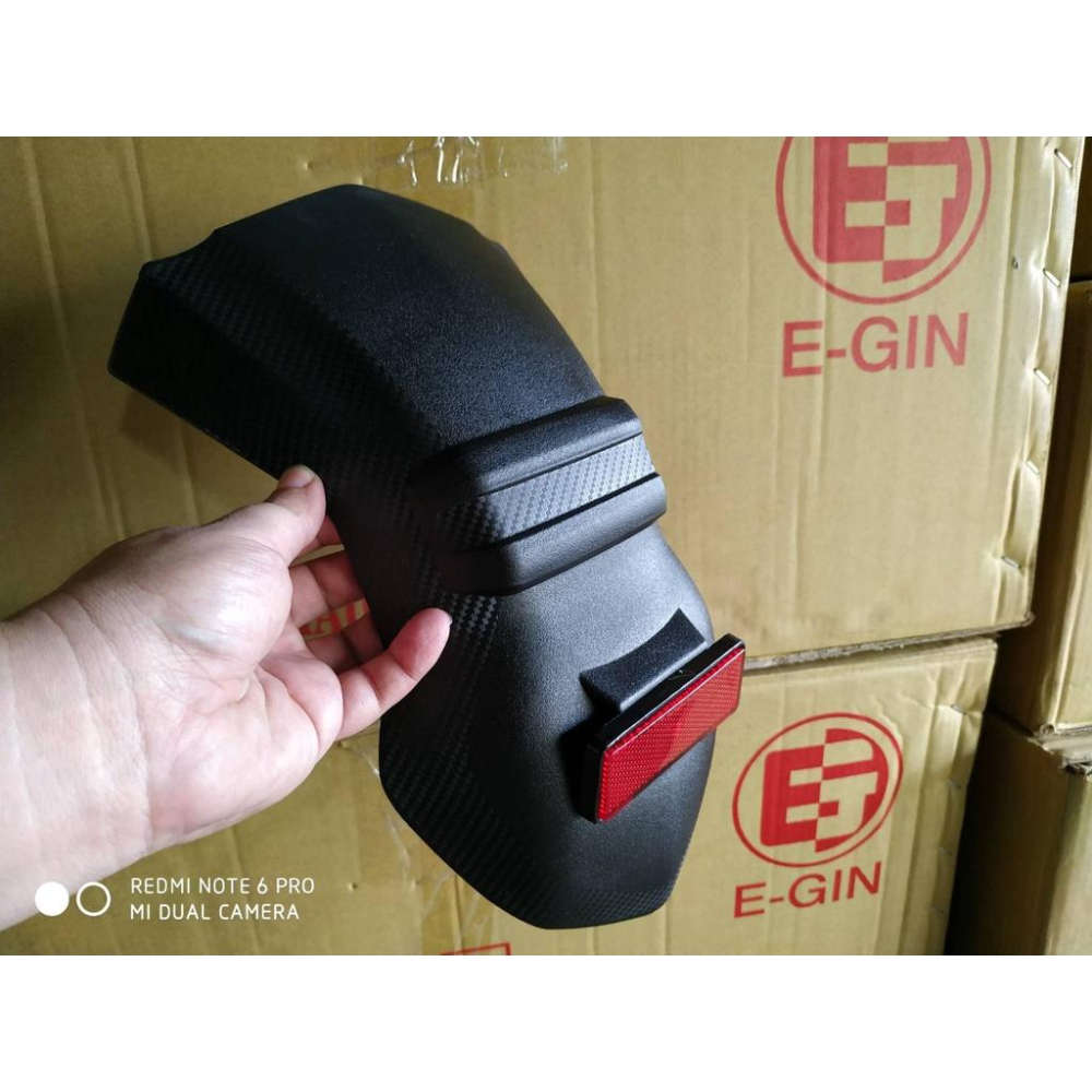 附發票-車殼玩家=FORCE2.0-BFV-直上專用-防潑水後土除+反光片-卡夢雕花-EG部品-細節圖4