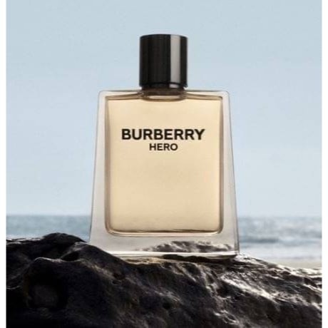 【Burberry】英雄神話男性淡香水禮盒(淡香水100ml+淡香水10ml+洗髮沐浴膠75ml)-細節圖4