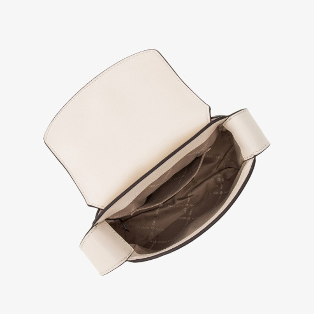 【MICHAEL KORS】鎖頭翻蓋斜背包-白-細節圖2