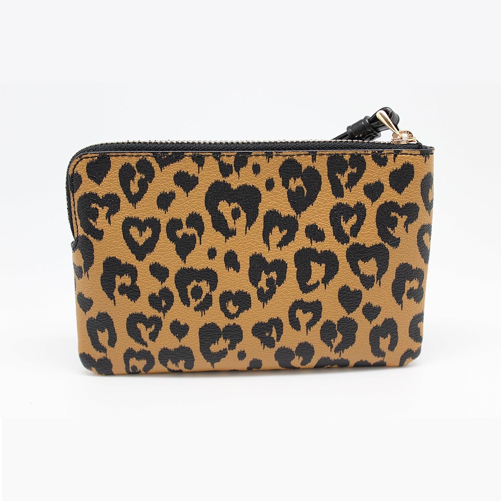 【COACH】印花皮革L型拉鍊手拿包-愛心豹紋-細節圖2