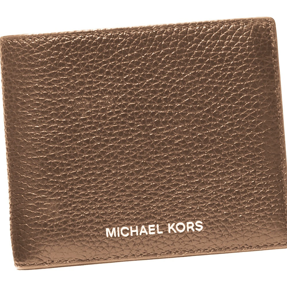 【MICHAEL KORS】燙字LOGO荔枝紋皮革短夾-焦糖棕色-細節圖2