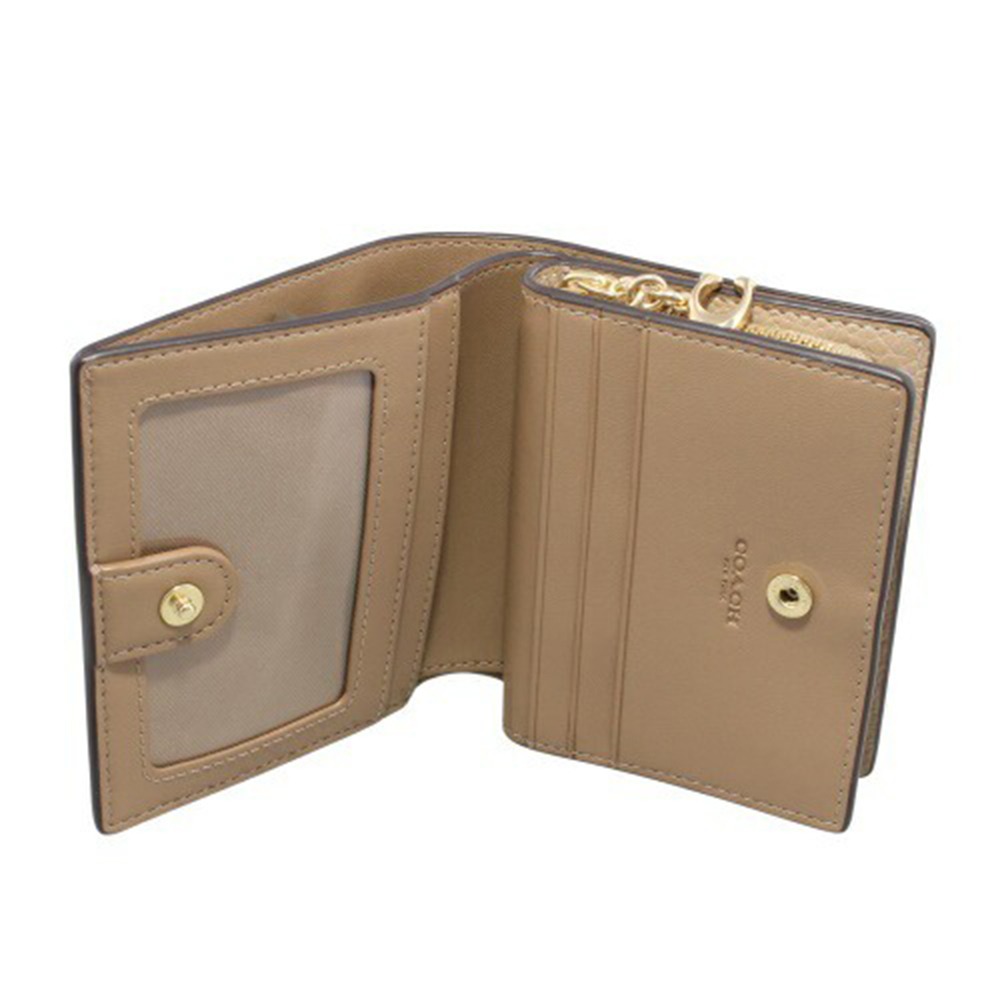 【COACH】鵝卵石皮革二折短夾-奶茶色-細節圖6