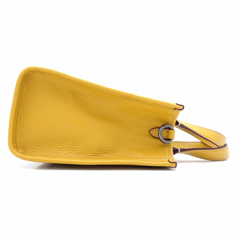 【COACH】史努比聯名款皮革二用包-黃-細節圖2