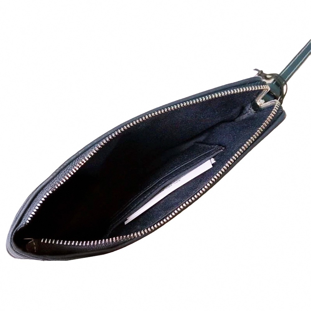 【COACH】條紋滿版LOGO皮革手拿包-牛仔丹寧-細節圖3