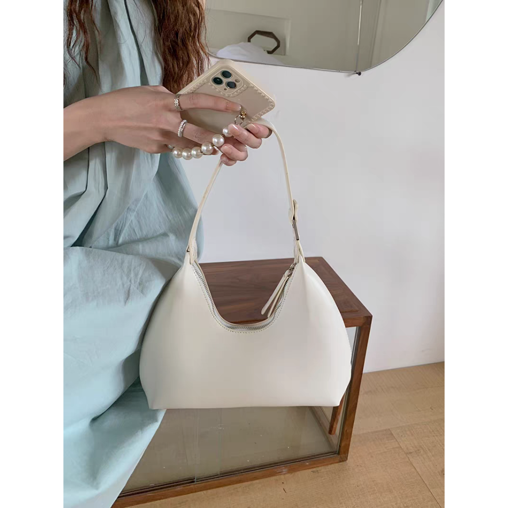 優雅感弧形硬挺月牙包-細節圖2