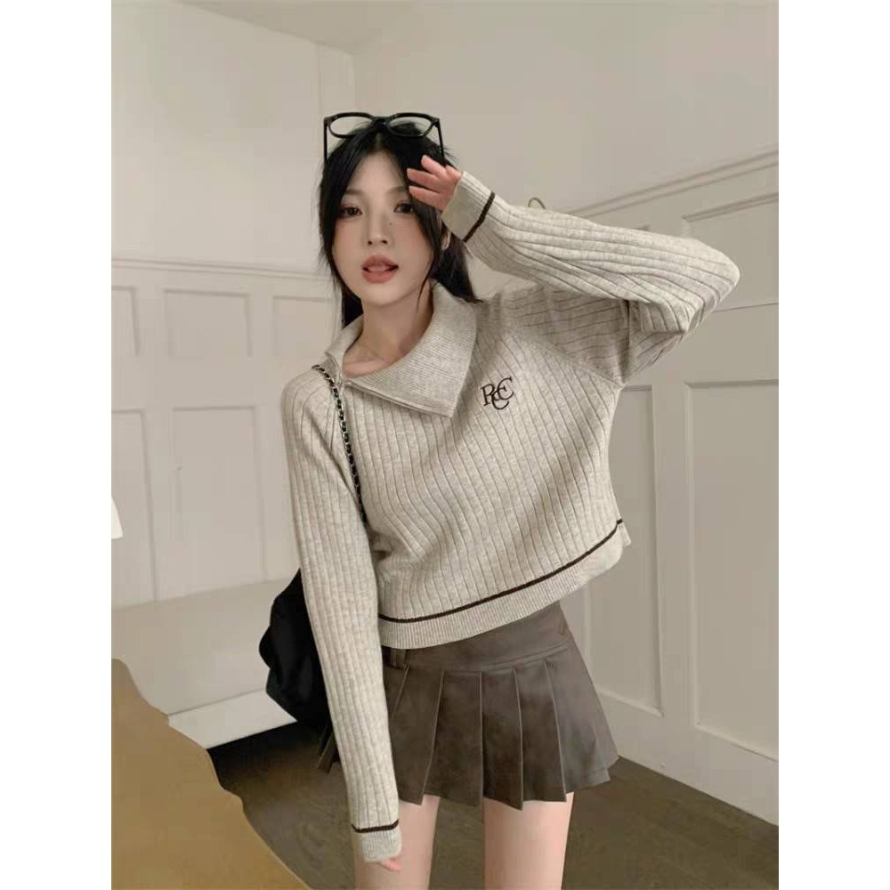 拉鍊高領字母刺繡針織短版上衣-細節圖2