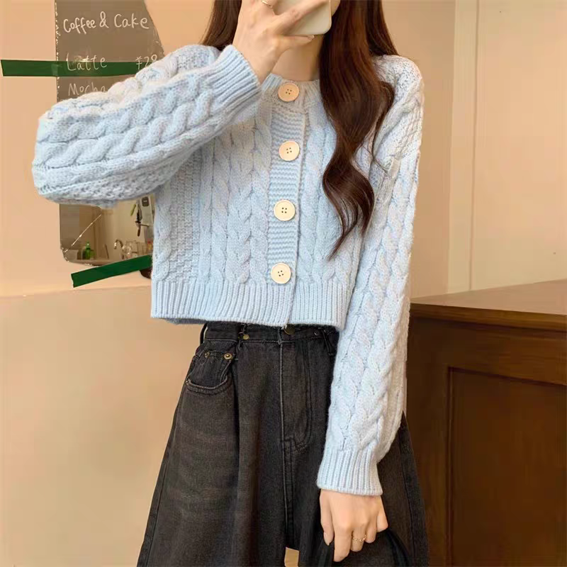 餅乾釦立體麻花編織短版針織上衣-細節圖2