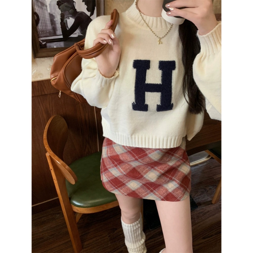 大H字母刺繡短版針織毛衣-細節圖4