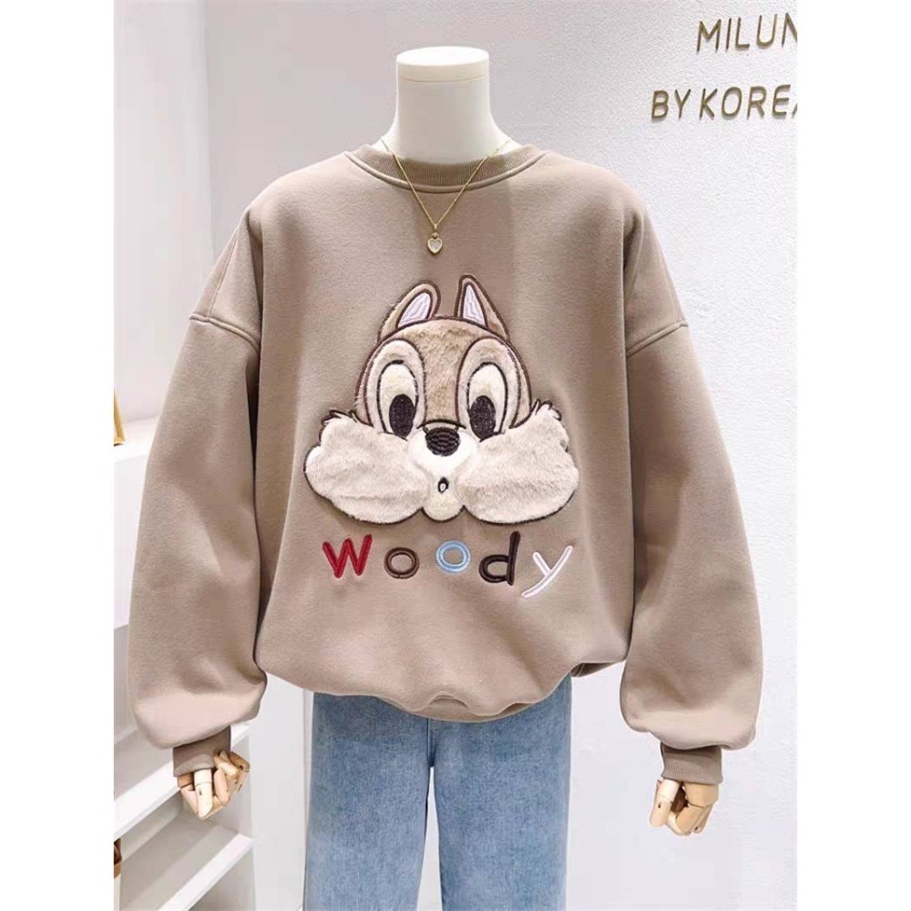 冬季奇奇蒂蒂寬鬆刺繡大學T-細節圖3