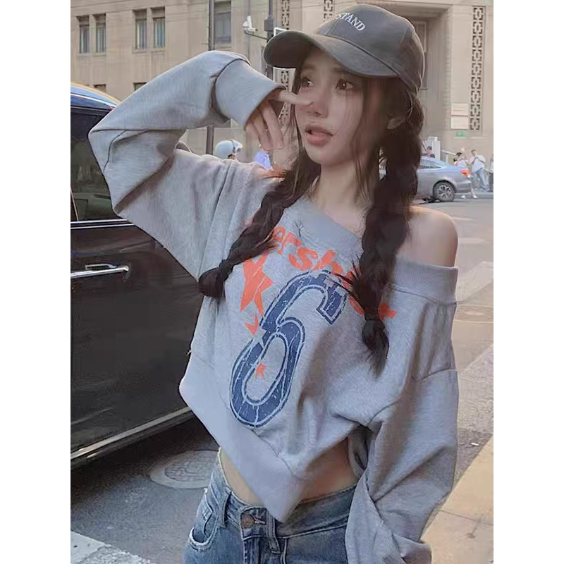 美式街頭字母印花一字領不規則短款長袖上衣-細節圖5