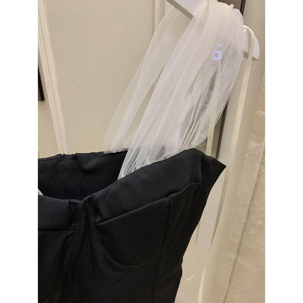 許我耀眼同款黑色網紗拼接抹胸上衣-細節圖4