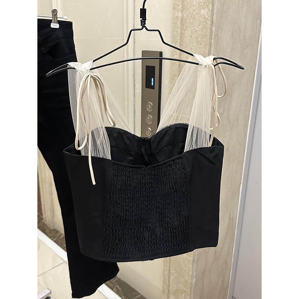 許我耀眼同款黑色網紗拼接抹胸上衣-細節圖5