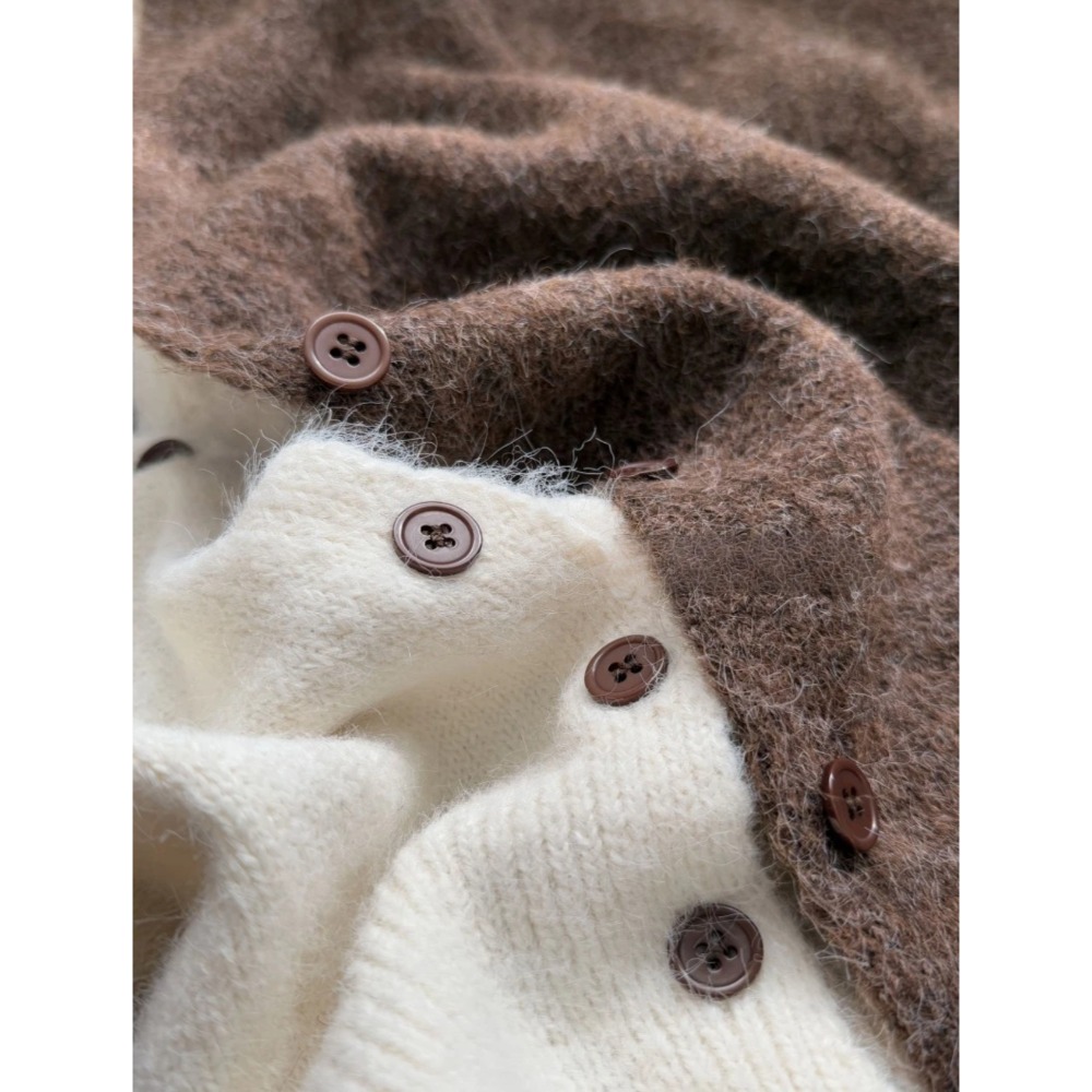 韓系撞色假兩件V領針織外套-細節圖8