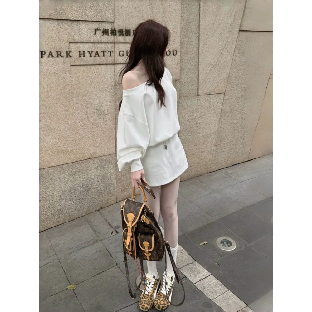 韓版慵懶純欲風斜肩衛衣+短裙兩件式套裝-細節圖8