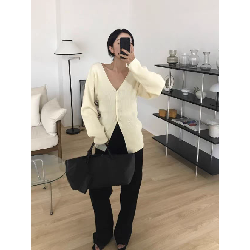 韓國奶白V領修身針織外套-細節圖5