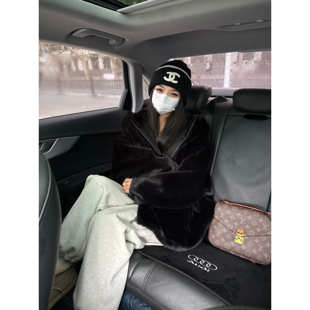 韓版連帽毛絨保暖外套-細節圖9