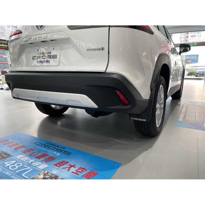 【現貨特價】TOYOTA cross 擋泥板 擋泥板 擋泥版 檔泥板 檔泥版 防水 防塵 防泥土 側踏 腳踏-細節圖7