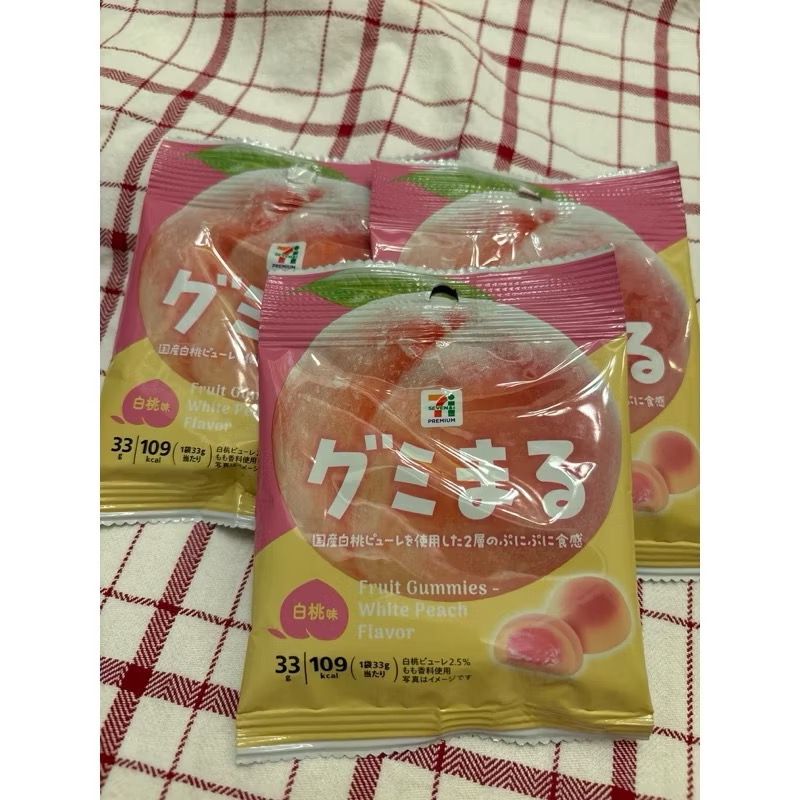 日本7-11水蜜桃軟糖 芒果夾心軟糖 麝香葡萄巧克力 鳳梨巧克力-細節圖6