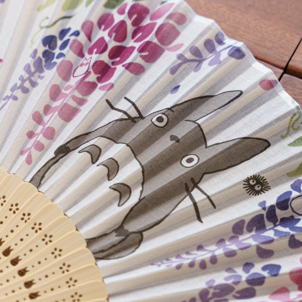 Pelo日本代購 宮崎駿 吉卜力 預購 竹扇 扇子 夏季 摺扇 龍貓 大龍貓 小黑炭 中龍貓 小龍貓（2573）-細節圖2