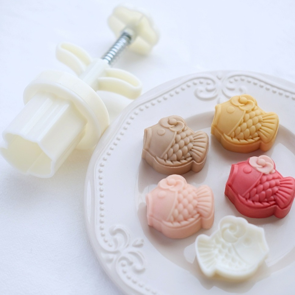 ◎20~30g◎玫瑰錦鯉造型月餅模(1桶+1花片)/食品級手工模/冰皮月餅模/綠豆糕模-細節圖3