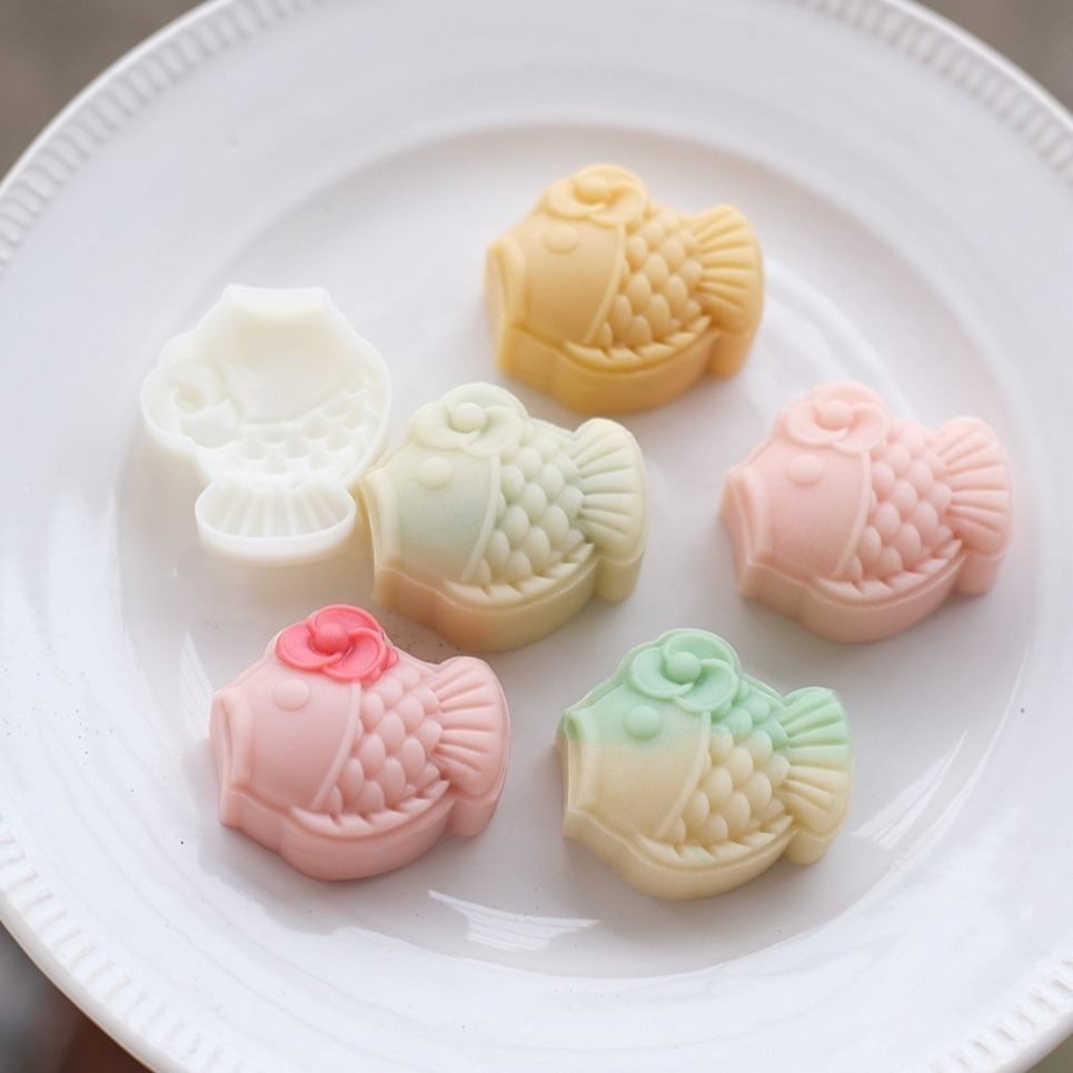 ◎20~30g◎玫瑰錦鯉造型月餅模(1桶+1花片)/食品級手工模/冰皮月餅模/綠豆糕模-細節圖2