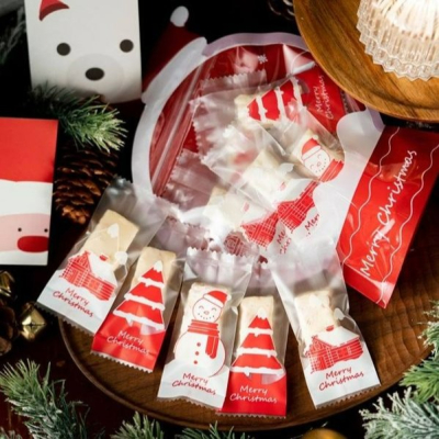 ◎4*9.5cm◎聖誕節可愛紅色牛軋糖半透明磨砂包裝袋(約100只混裝)/食品級糖果機封袋/咖啡太妃糖南棗核桃糕opp袋