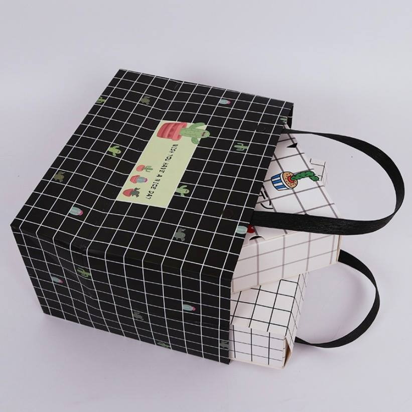 ▪50克六粒裝▪北歐ins風黑白格子仙人掌月餅包裝紙盒/牛軋糖雪媚娘雪花酥蛋巧克力包裝禮盒-細節圖8