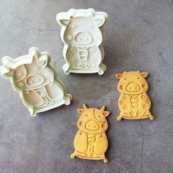 ▪2件組▪小牛翻糖彈簧壓模/訂製款3D造型餅乾壓印模具/牛年糖花工具/翻糖塑料模具套裝-細節圖2