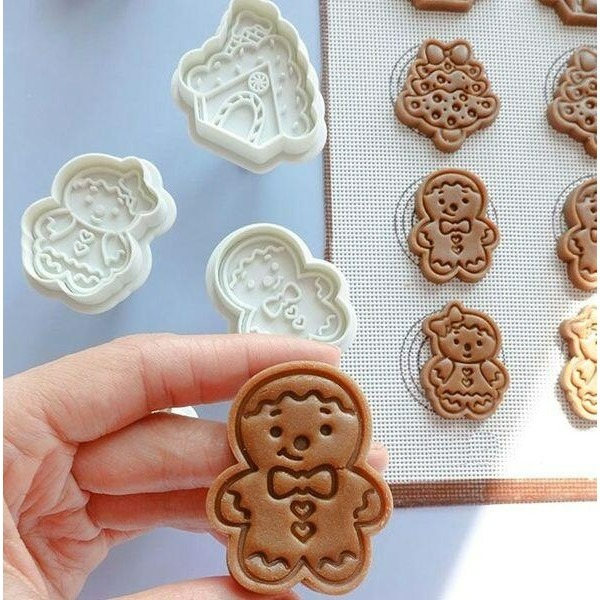 ◎4件組◎TITIBEAR聖誕節迷你薑餅人聖誕樹聖誕屋彈簧按壓餅乾模具/餅乾模具套裝/3D造型塑料餅乾壓印切模-細節圖2