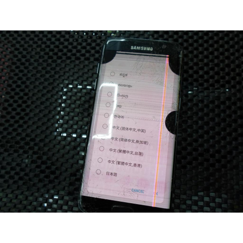 Samsung Galaxy S7 Edge G935A 32GB國外版本螢幕破掉故障機