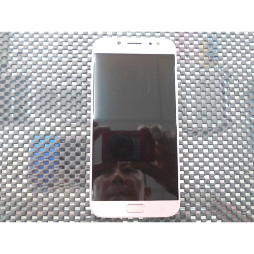 SAMSUNG Galaxy J7 Pro粉色螢幕無法顯示但是按音量上下鍵會有聲音的故障機