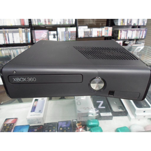 XBOX 360s 4GB家用遊戲主機有改機硬碟玩