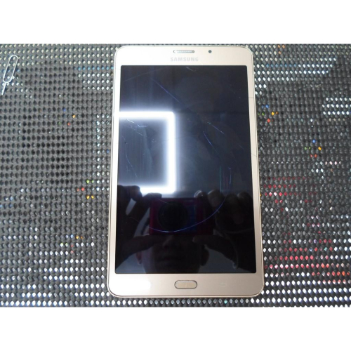 三星SAMSUNG Galaxy Tab J 7.0 可通話平板零件機殺肉機