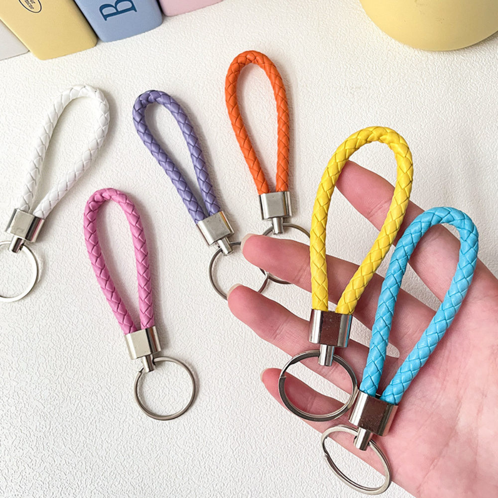 【當天出貨🚚】皮繩鑰匙圈 皮革編織鑰匙扣 鑰匙圈 皮繩鑰匙圈 汽車鑰匙圈 機車鑰匙圈 編織鑰匙扣 吊鑰匙吊飾-細節圖5