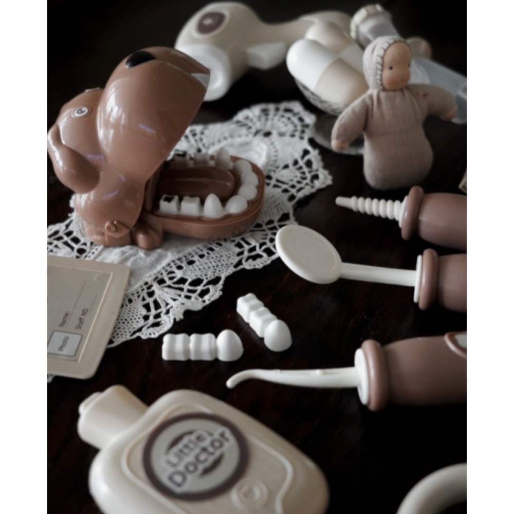 𝗣𝗲𝗻𝗻𝘆 𝗦𝘁𝘂𝗱𝗶𝗼韓國童裝🇰🇷韓國奶茶色醫生診療玩具組 ✈ 預購 兒童玩具 兒童禮物-細節圖7