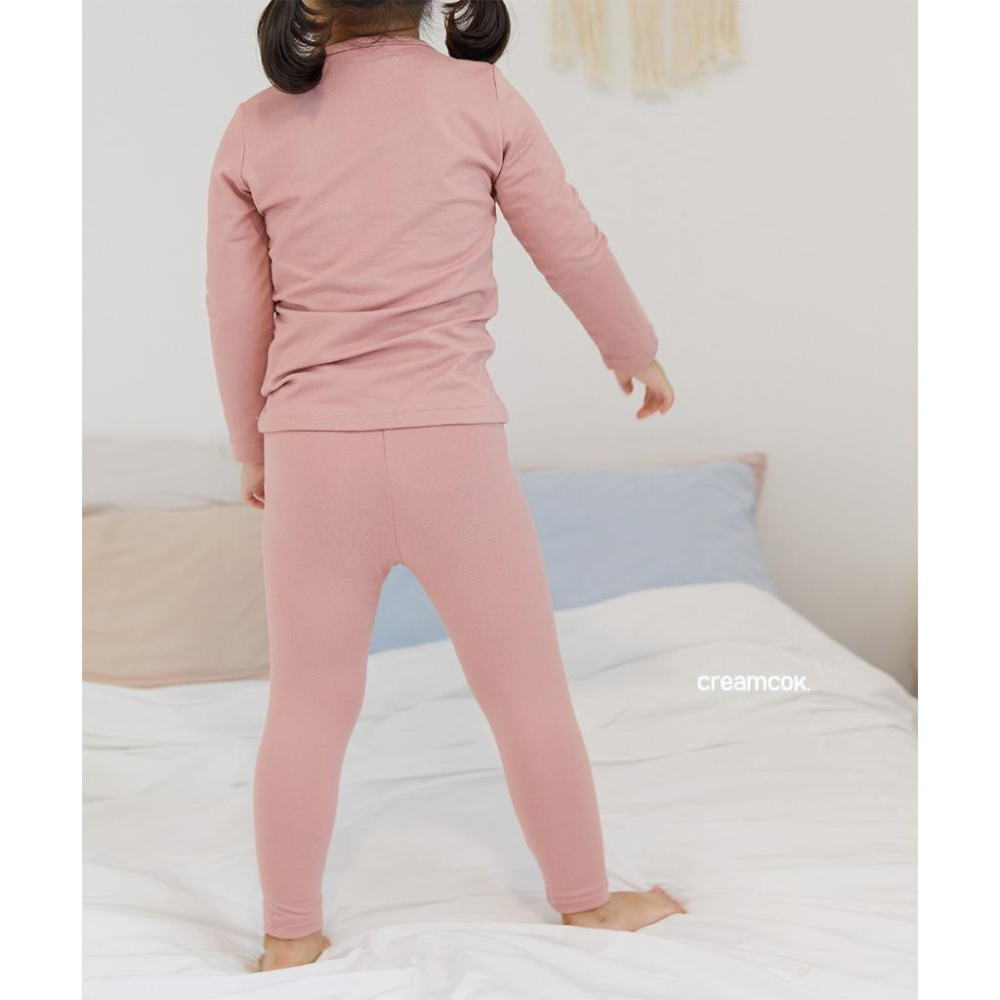 【兩件免運】韓國童裝 Creamcok 我很熱保暖居家服 兒童內搭  女童居家服上衣 男童同居家服 兒童居家服 韓國代購-細節圖3