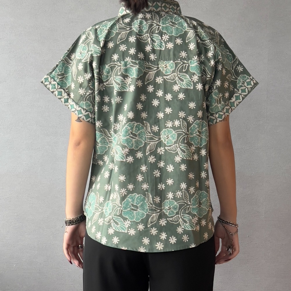 【INBATIC】MIRA - Matcha Matte 抹茶 - Batik Shirt 上衣-細節圖4