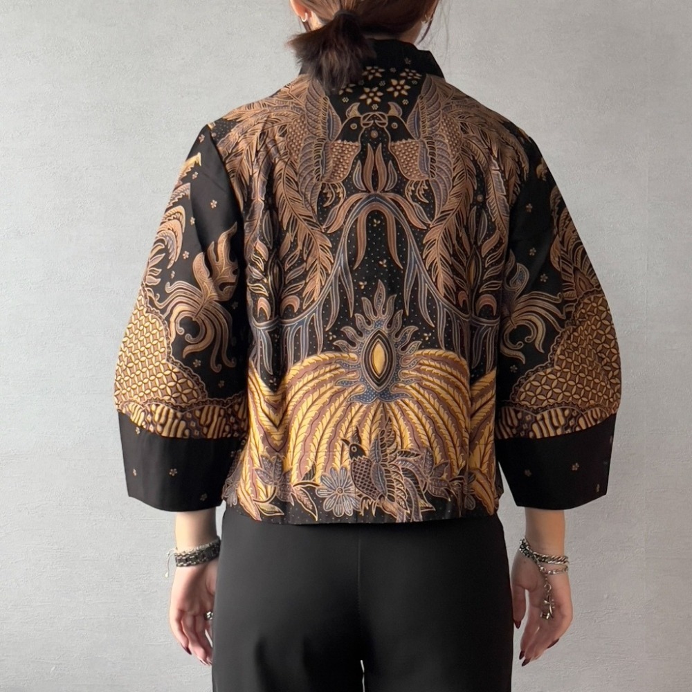 【INBATIC】YURA - BATIK OUTER 知性泡泡袖短外套 - Blackbird 黑鳥-細節圖4