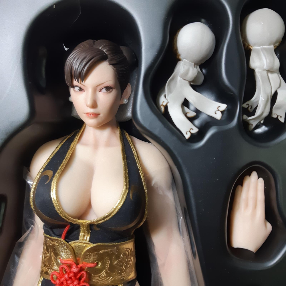 拆檢PLAY TOY 格鬥女神2.0 快打旋風春麗P023A 黑衣1/6 12吋包膠可動人