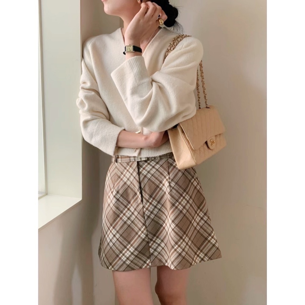 台中現貨202512正韓🇰🇷空運 復古長方金釦💘一見鍾情 闆娘自留 特色混色毛料毛衣外套 3色 經典款-細節圖11