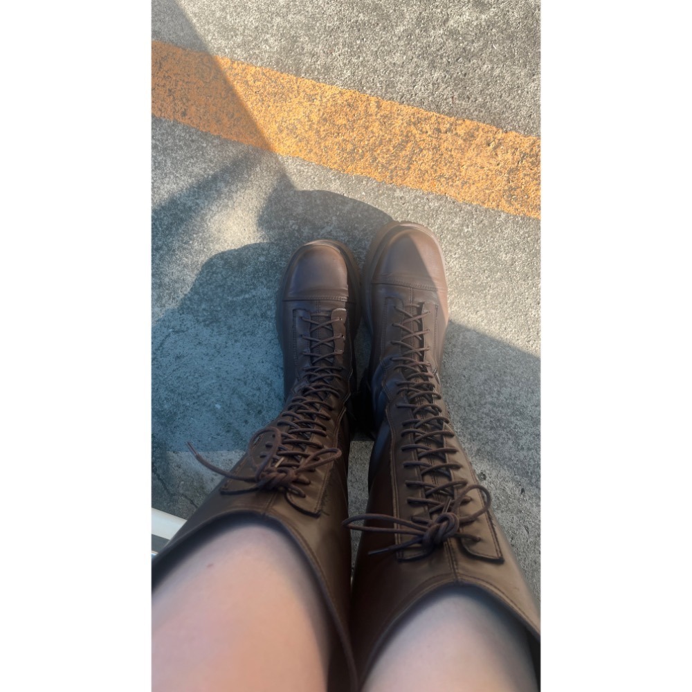 預購 胖腿友善 超推‼️小紅書 v口拉鍊騎士靴 馬靴 顯腿瘦腿直瘦腿靴 可加寬腿圍 厚底闆娘自留款 實穿照-細節圖9