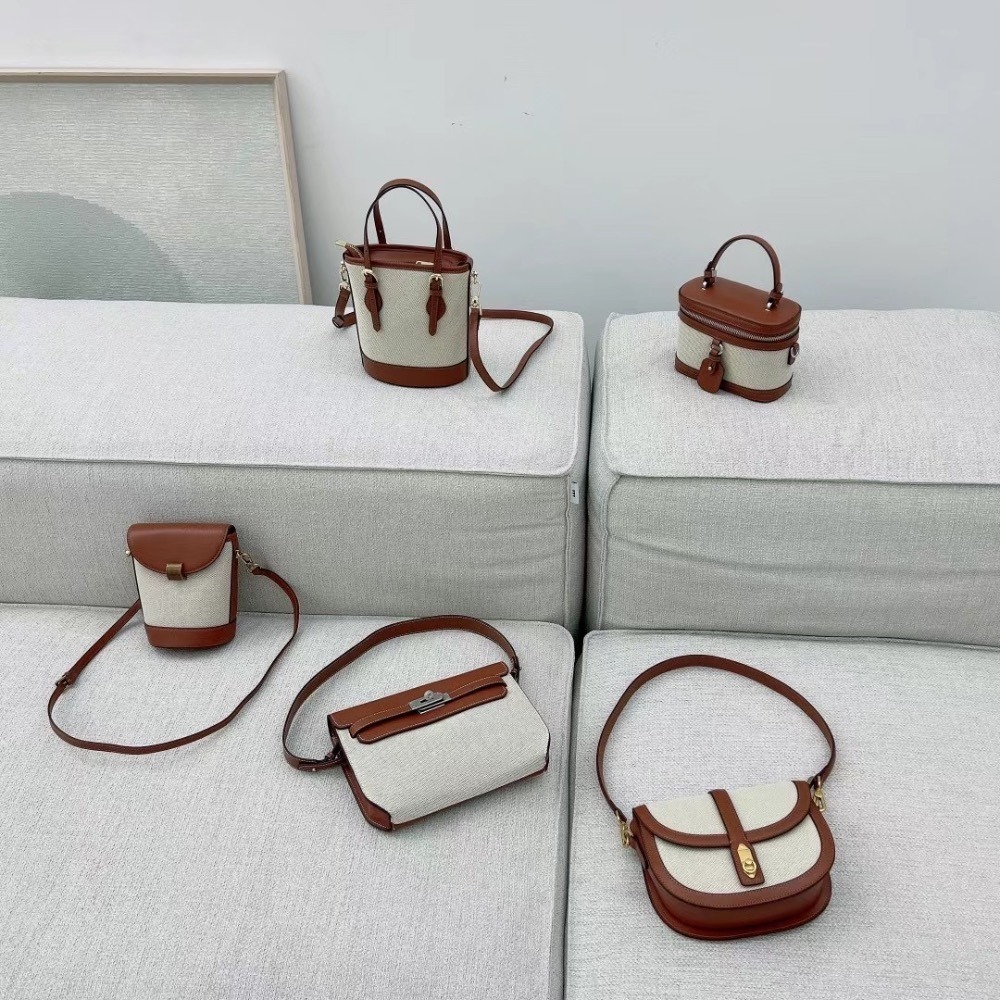 正韓現貨 真皮全牛皮早春拼接牛仔冰川白 多ways 小香風鏈條後背包/珠寶化妝盒子/馬鞍包/水桶包含內袋束口袋-細節圖10