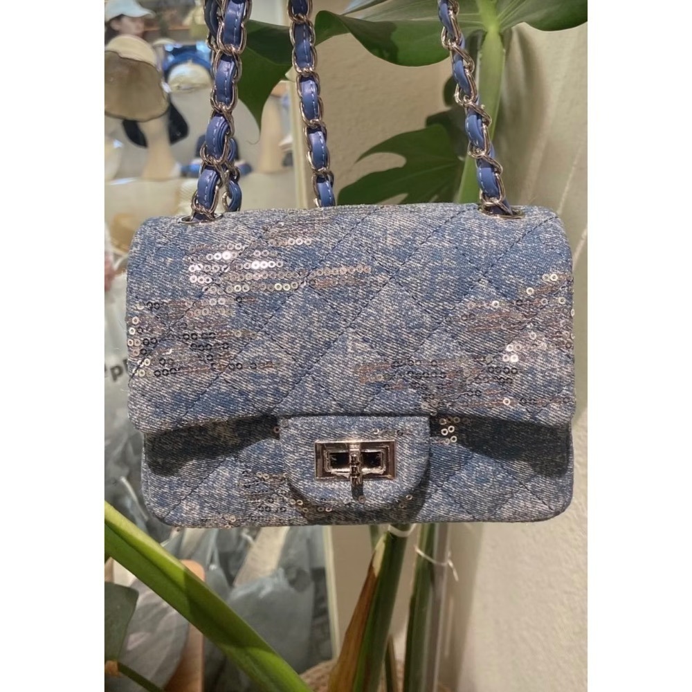 正韓現貨 真皮全牛皮早春拼接牛仔冰川白 多ways 小香風鏈條後背包/珠寶化妝盒子/馬鞍包/水桶包含內袋束口袋-細節圖11