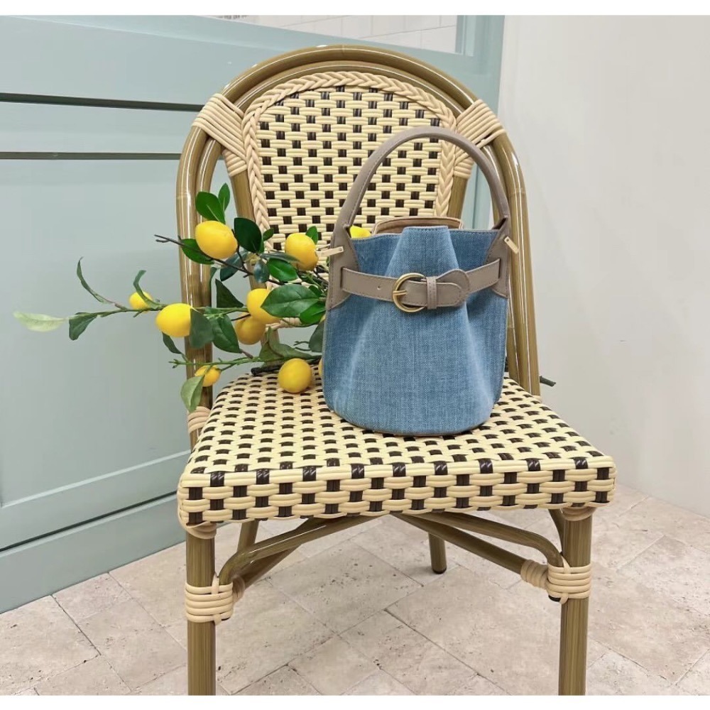 正韓現貨 真皮全牛皮早春拼接牛仔冰川白 多ways 小香風鏈條後背包/珠寶化妝盒子/馬鞍包/水桶包含內袋束口袋-規格圖11