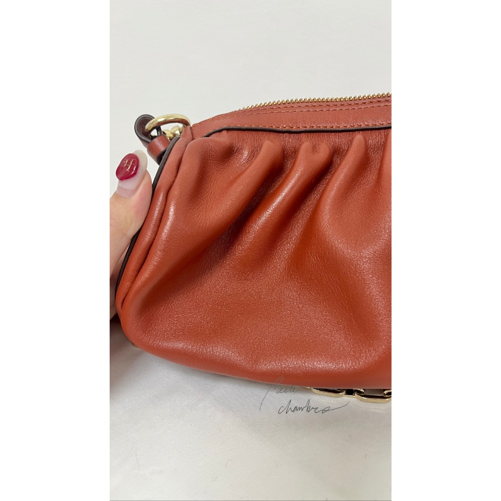 免運實拍 MANU Atelier 土耳其箭頭包 2WAY 雙背帶 抓皺 雲朵包 鍊條-細節圖4