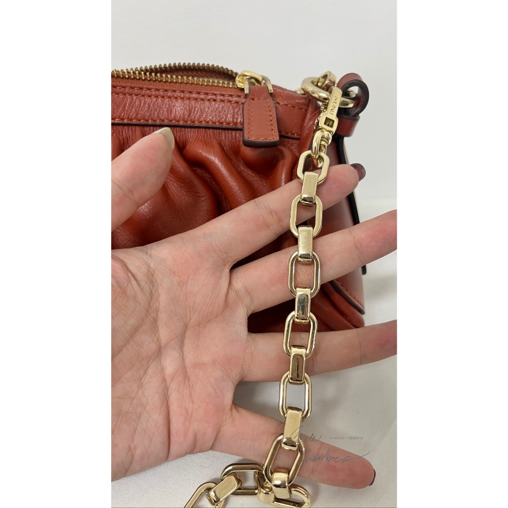 免運實拍 MANU Atelier 土耳其箭頭包 2WAY 雙背帶 抓皺 雲朵包 鍊條-細節圖7