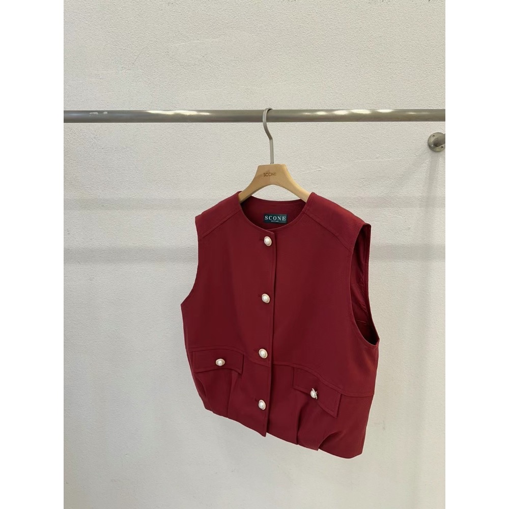台中現貨⚡️百元正韓🇰🇷空運7折出清 大碼友善 挺版西裝外套背心大珍珠扣 下擺縮口 酒紅現貨 四季貴婦小香風-細節圖3