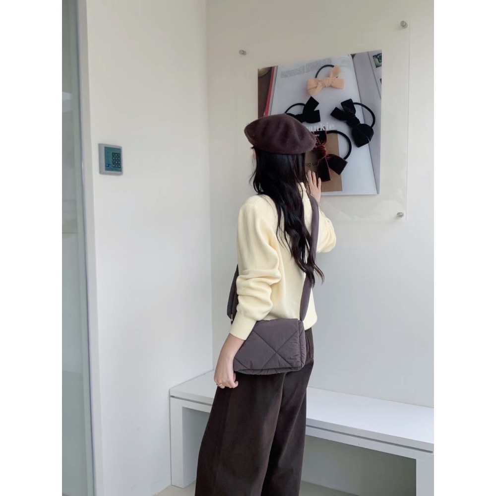 台中現貨⚡️超可愛大容量、澎澎兩背包黑色、米白2色現貨 可斜背 肩背 腋下包 雲朵包-細節圖6