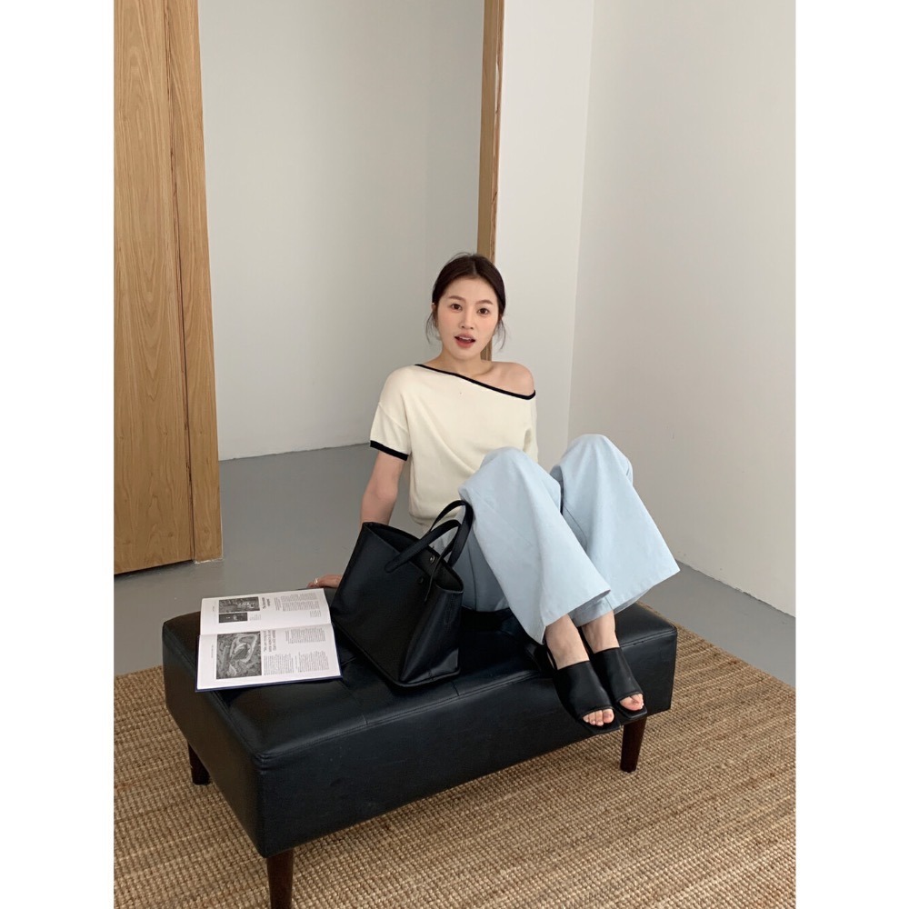 台中現貨⚡️氣質lady風 小露香肩 小香撞色 不對稱拼色斜領側扣短袖針織衫-細節圖2